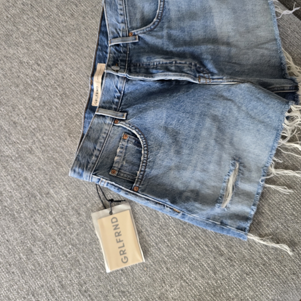 GRLFRND Distressed Denim Shorts Size 27. New With Tags